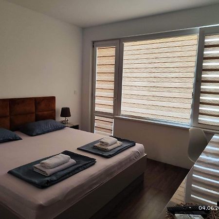 Dety'S Apartment 布尔加斯 外观 照片
