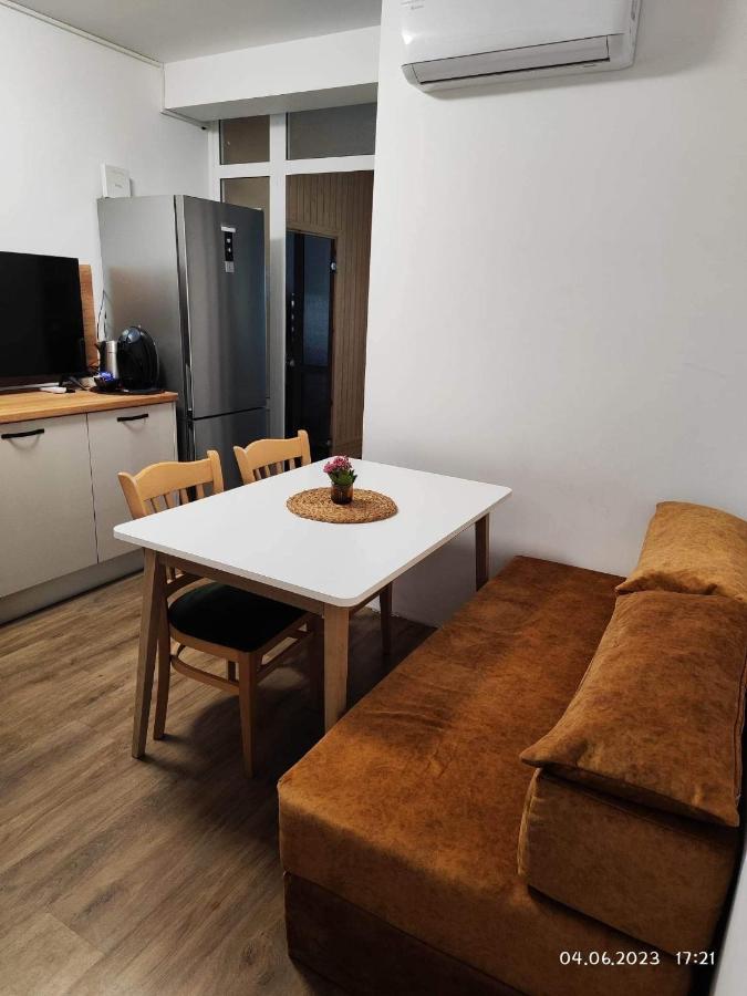 Dety'S Apartment 布尔加斯 外观 照片