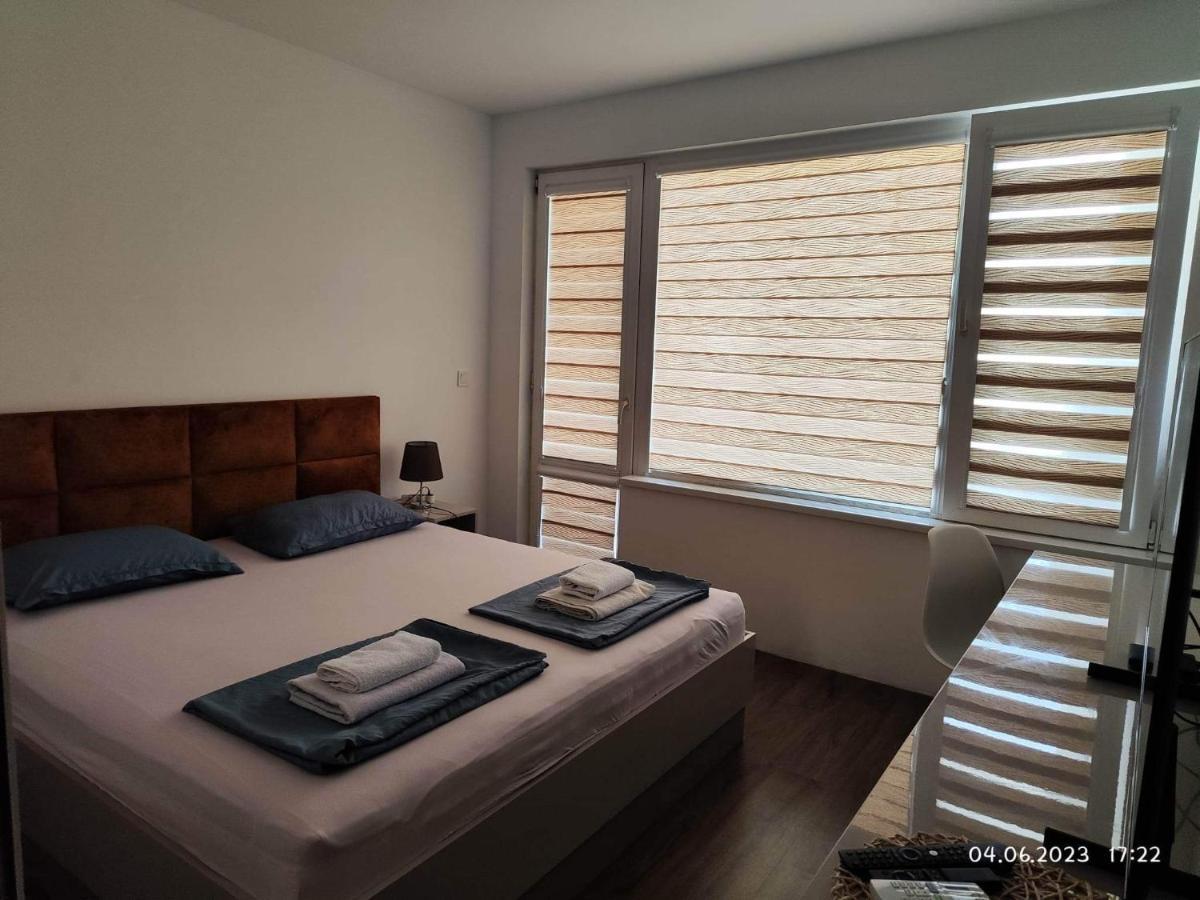 Dety'S Apartment 布尔加斯 外观 照片